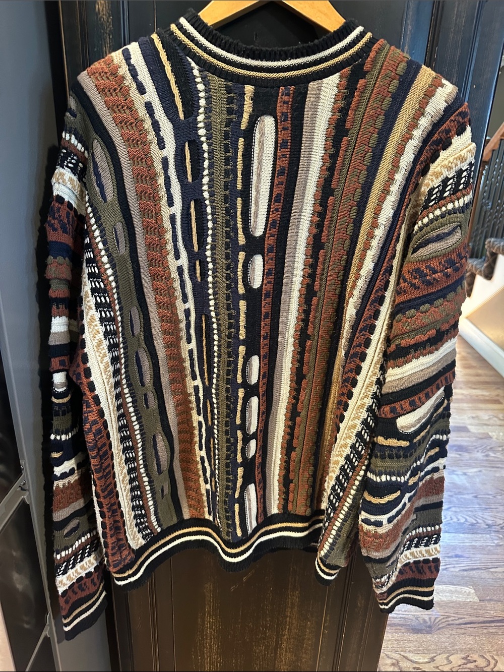 Vintage Protege Collection Multi
Color Coogi Style Textured
Sweater Mens XL